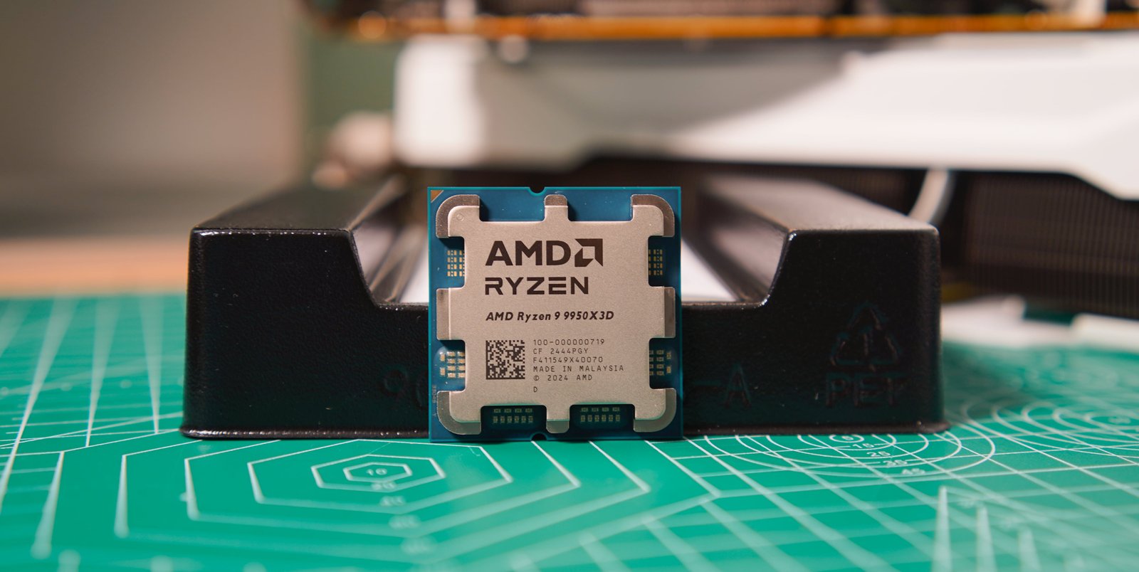 AMD Ryzen 9950x3d